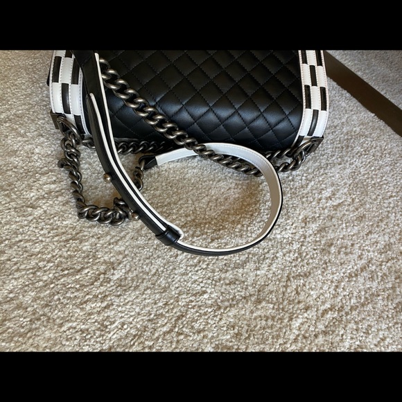 SOLD Chanel calfskin checkerboard new medium boy - Picture 14 of 14